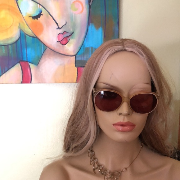 Gorgeous long Wig - Picture 4 of 8